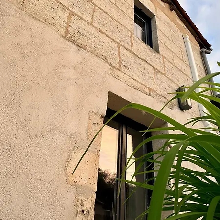Les Suites Du Tacot Climatisees A Brantome 3*
