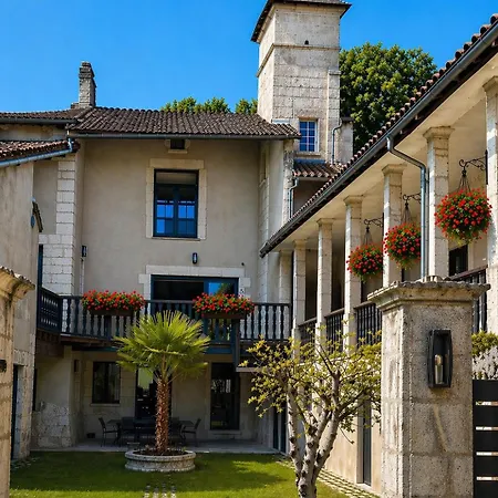 Guest house Les Suites Du Tacot Climatisees A Brantome