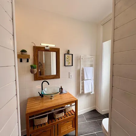 Les Suites Du Tacot Climatisees A Brantome Brantome