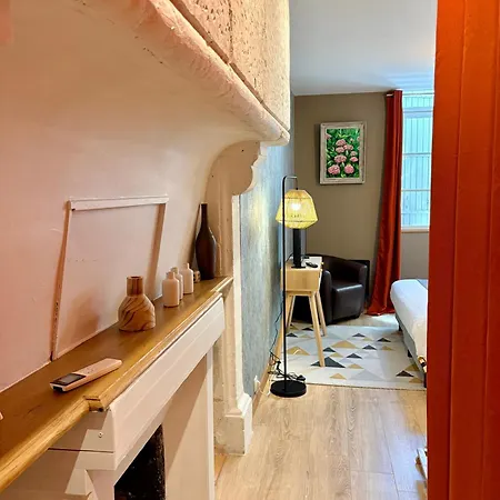 Les Suites Du Tacot Climatisees A Brantome Guest house Brantome
