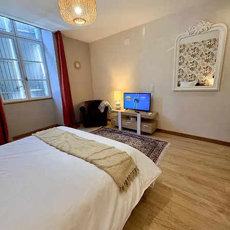Guest house Les Suites Du Tacot Climatisees A Brantome